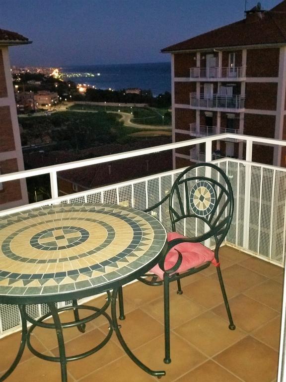 Helena Seaview & Beach-Apartment Montgat Dış mekan fotoğraf